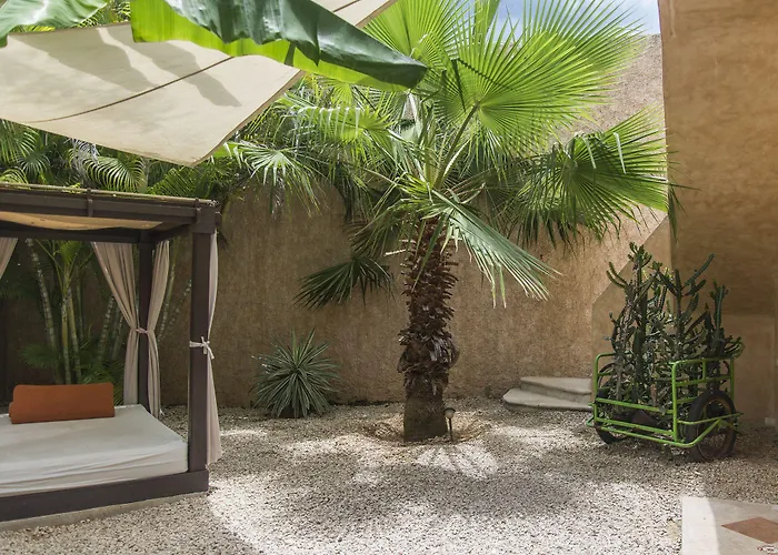 Barrio Latino Hotel 3*